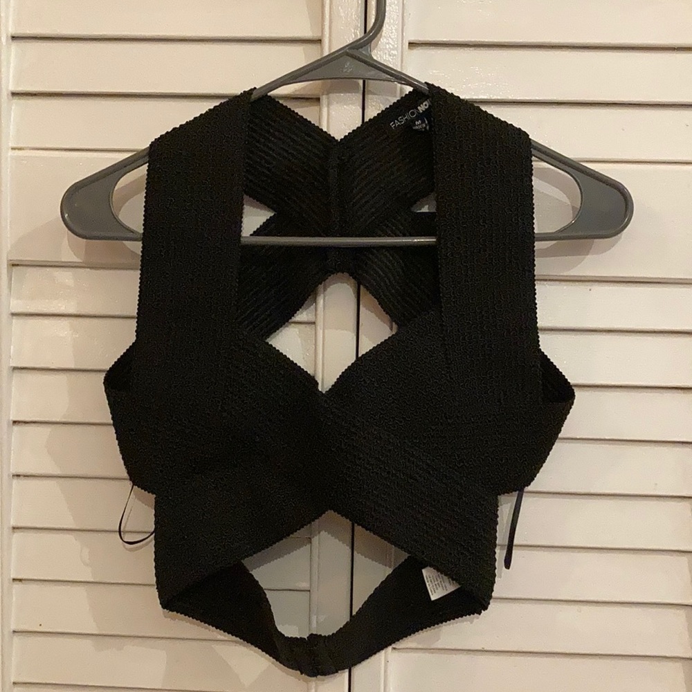 Black strappy bralette crop top